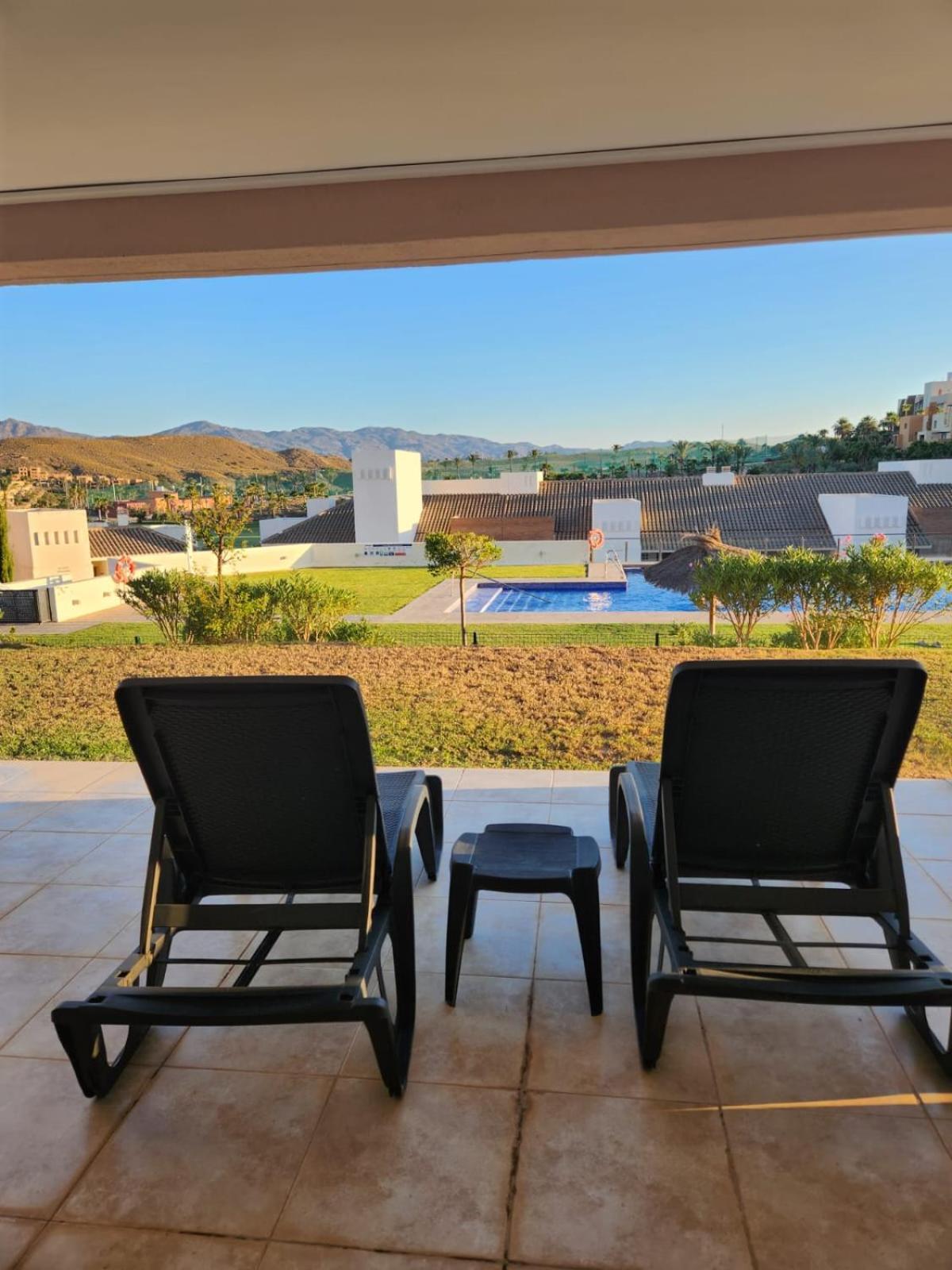 Bajo Con Vistas A La Piscina En Valle Del Este Golf Вера Экстерьер фото