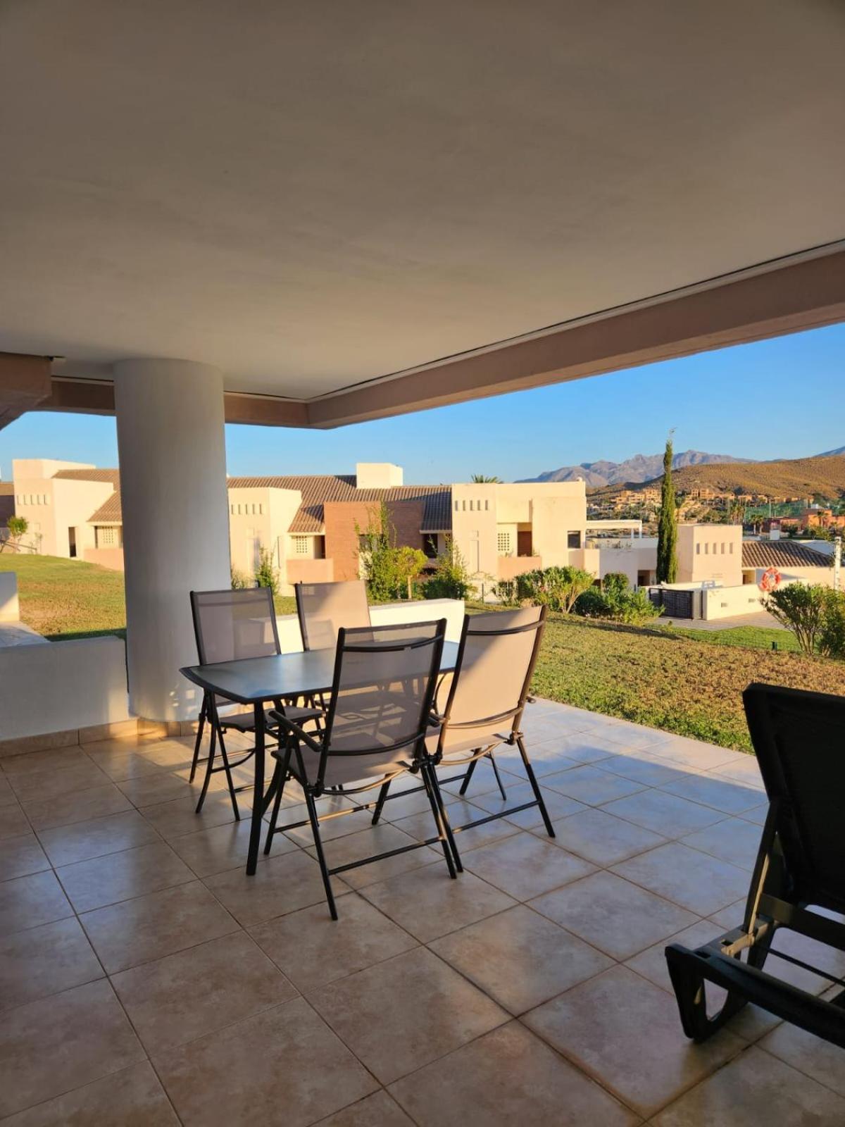 Bajo Con Vistas A La Piscina En Valle Del Este Golf Вера Экстерьер фото